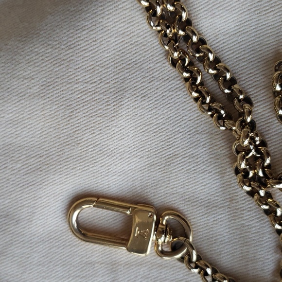 Louis Vuitton Favorite MM Monogram - Picture 16 of 16